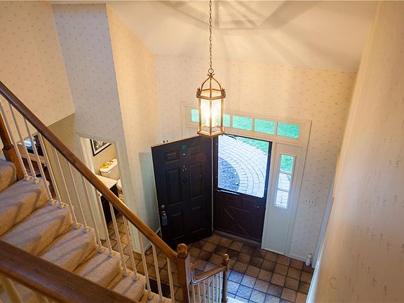 4th image of 4588 Cascades Dr
