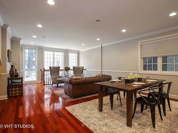 3rd image of 3247 N Kenmore Ave APT 1N