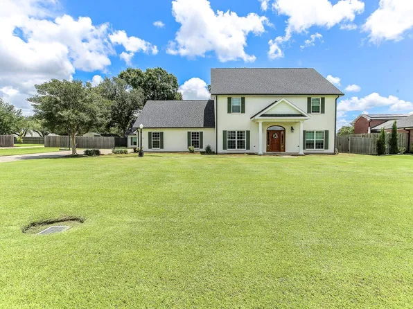 6173 Oakleaf Ln, Lake Charles, LA 70605