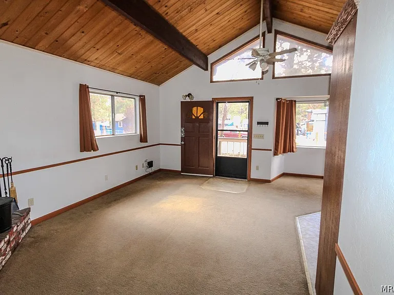 2084 8th Ln — Photo 7