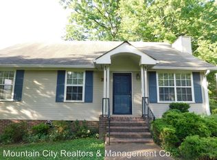 939 Ladder Trl, Signal Mountain, TN 37377