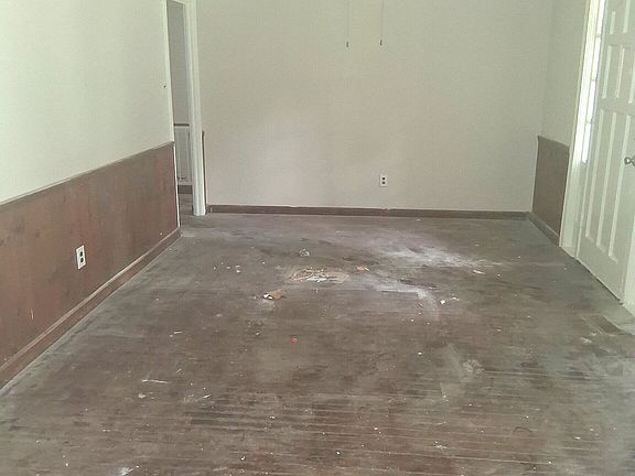 2nd image of 1265 Mimosa Dr