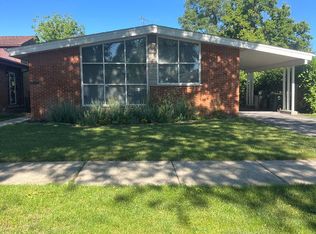 8152 N Chester Ave, Niles, IL 60714