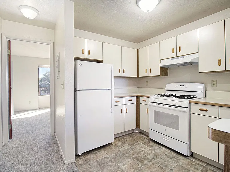 Gull Prairie/Gull Run Apartments and Townhomes — Photo 28