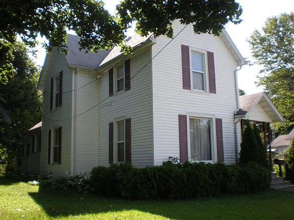 2nd image of 252 Marshall St