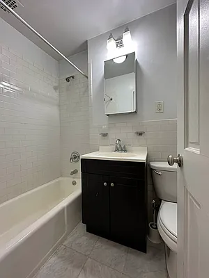 Rented by Bond New York | media 6