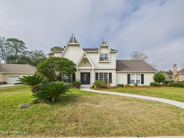 3843 Chaumont Cir, Ocean Springs, MS 39564