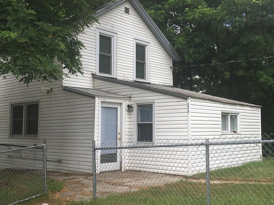 1st image of 375 Hawthorne Ave E