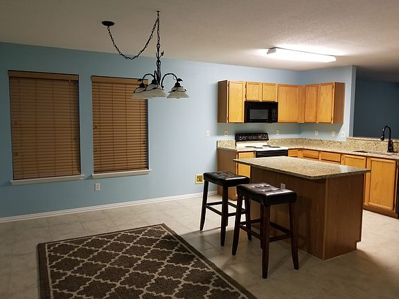 5th image of 1001 Triple Crown Dr