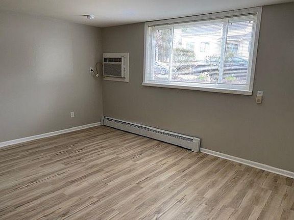 4th image of 1 College Ave #2