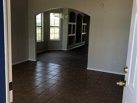 4th image of 673 Pete Payan Dr