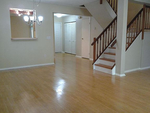 5th image of 3035 Cobblewood Ct