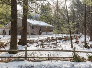 11 Carrington Rd, Montgomery, MA 01050