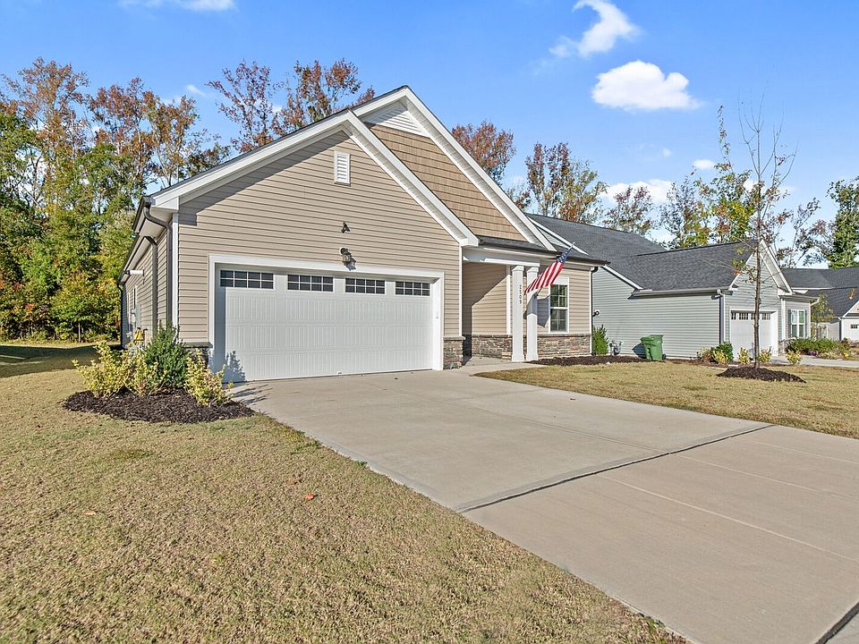 1st image of 2509 Heathland Farm Dr