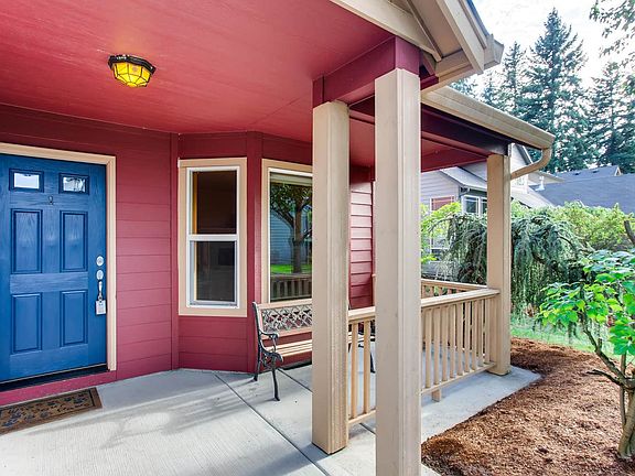 4th image of 1327 SE 116th Ct