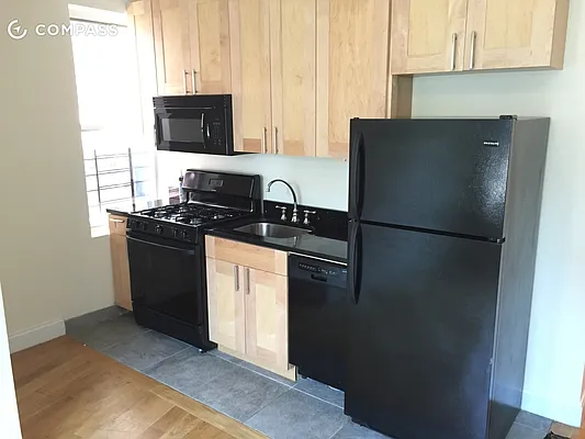 Rented by Compass | media 13