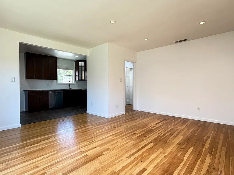 2279 N Granada Ave — Photo 3