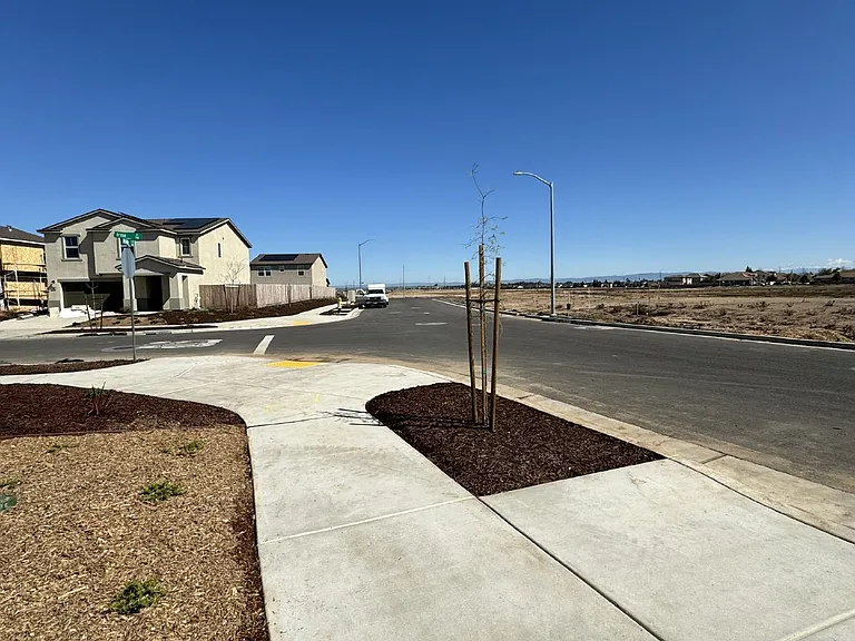 4549 Michelle Dr — Photo 5