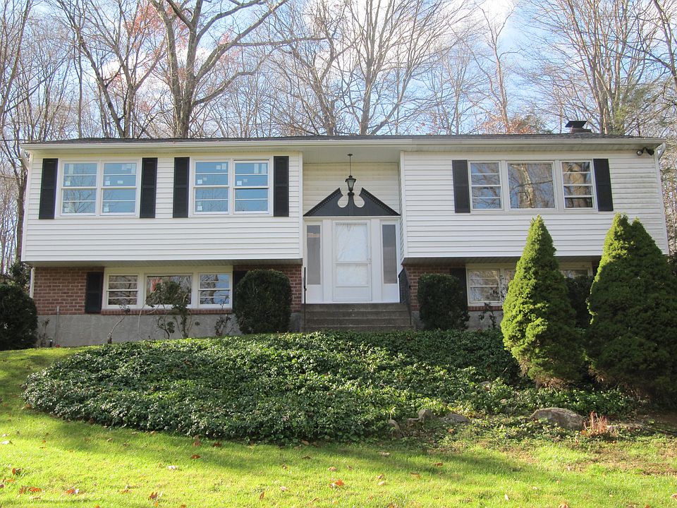 1st image of 43 Lakeside Dr