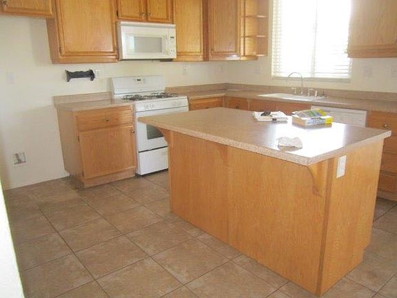 2nd image of 15010 Cottontail Ln