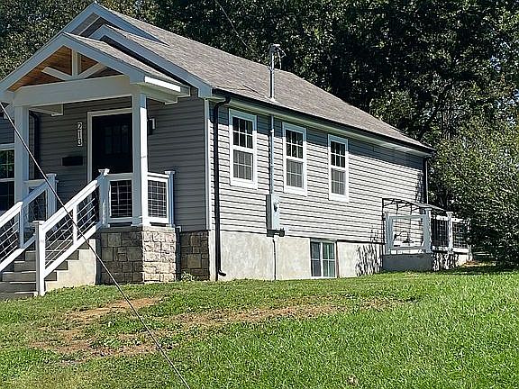 2nd image of 213 Stevenson Dr