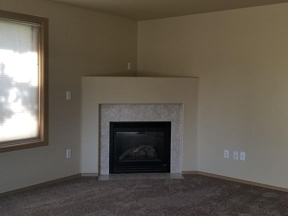5th image of 8015 Zayas Dr