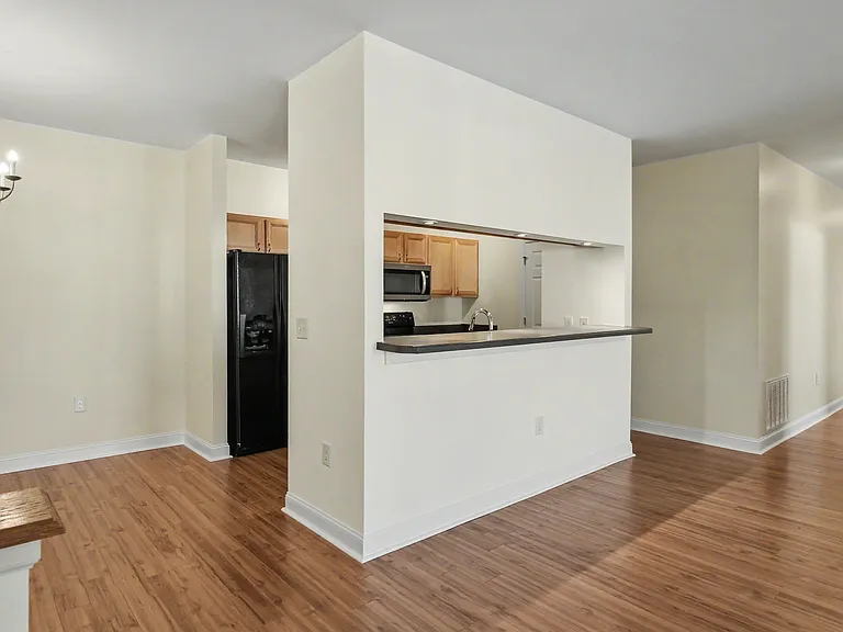 1925 Tara Ct #204 — Photo 17