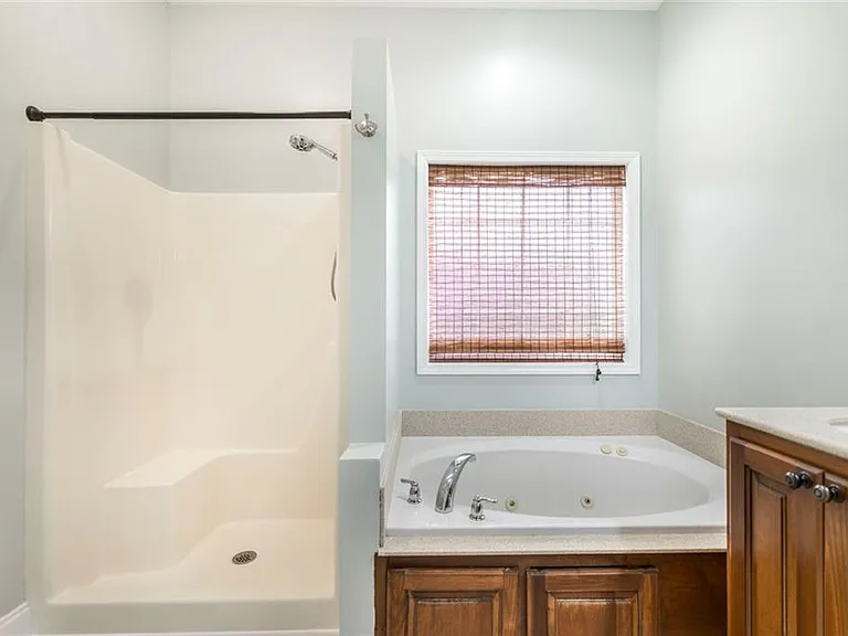 104 Bryce Dr — Photo 27