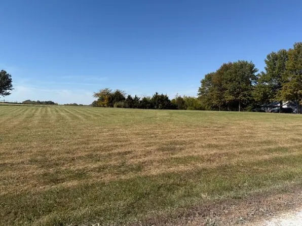 11411/1145 Lake Dr, Boonville, MO 65233