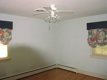 2nd image of 1021 Dinwiddie Ave