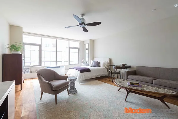 Sold by Modern Spaces | media 27