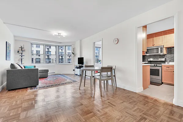 Sold by Modern Spaces | media 1