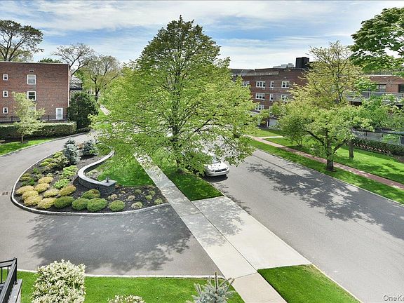 3rd image of 25 CANTERBURY Road #3-L