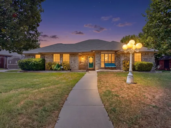137 NE Brushy Mound Rd, Burleson, TX 76028