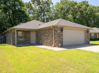 425 Shiloh Dr, Conway, AR 72032
