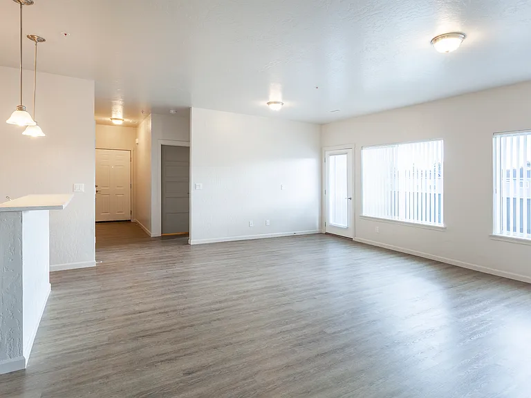 Prairie Pointe Apartments and Townhomes — Photo 101
