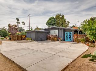 950 Crescent Dr, Vista, CA 92084