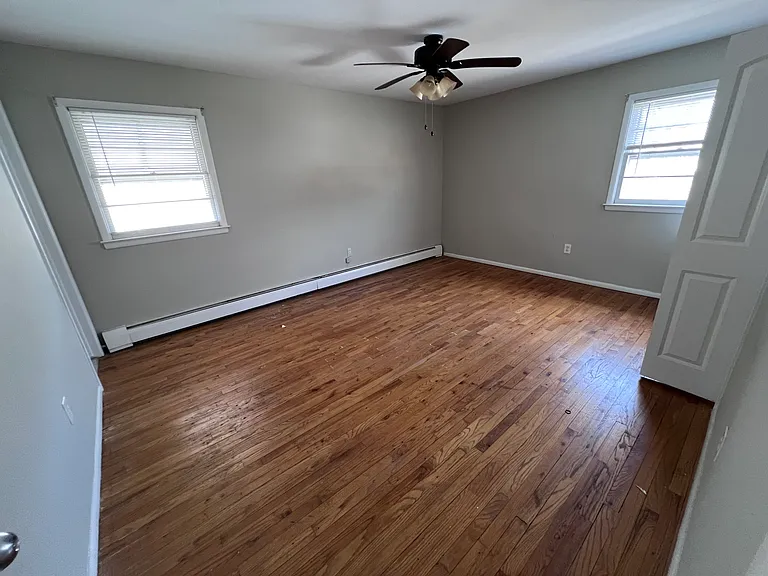 470 Livermore Ave #2 — Photo 6