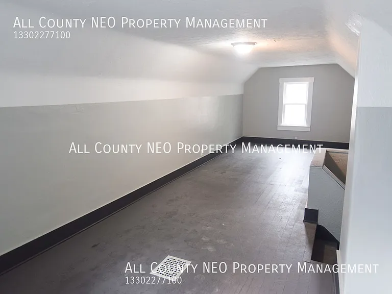 73 Belvidere Way — Photo 28