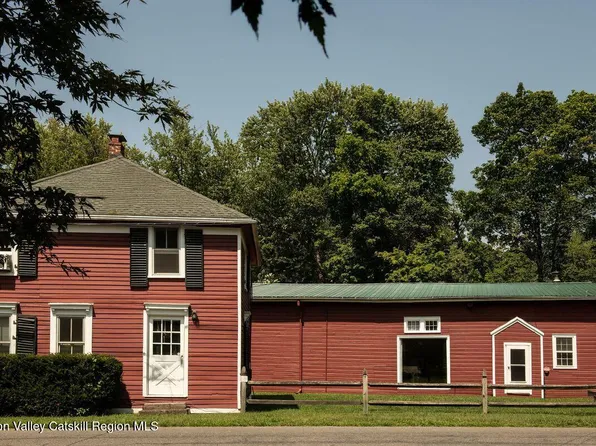 33 Maple Avenue, Claverack-Red Mills, NY 12513