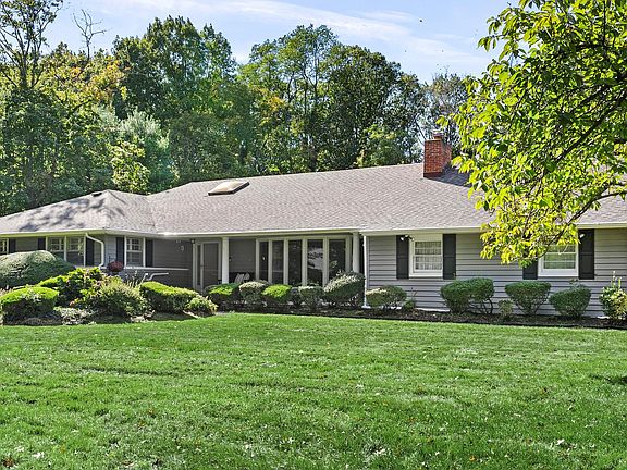 2nd image of 49 Salem Ridge Drive