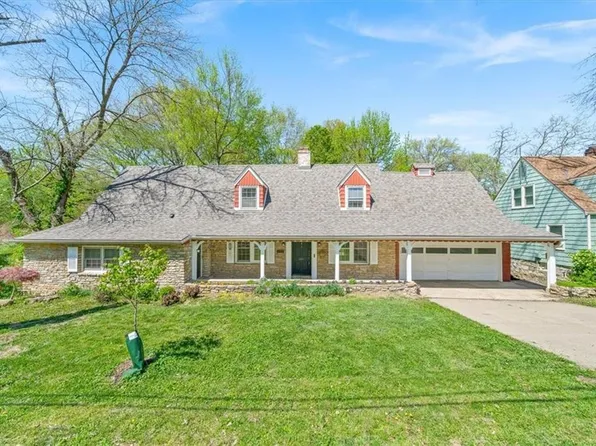 8308 W 61st St, Overland Park, KS 66202