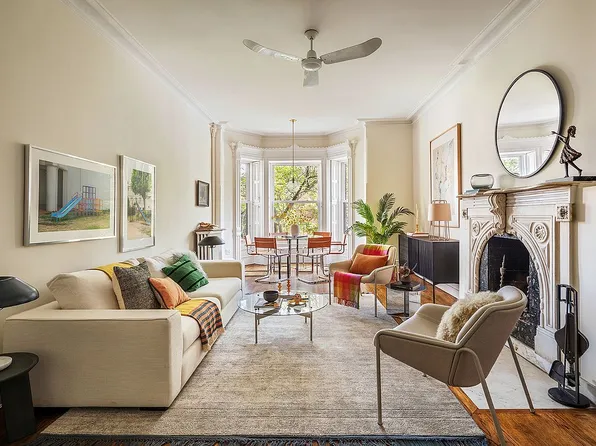 22 8th Ave APT 3, Brooklyn, NY 11217