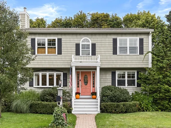 15 Millbrook Rd, Beverly, MA 01915