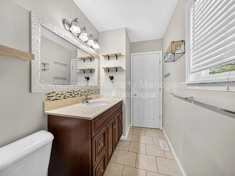 10608 Canter Way — Photo 30
