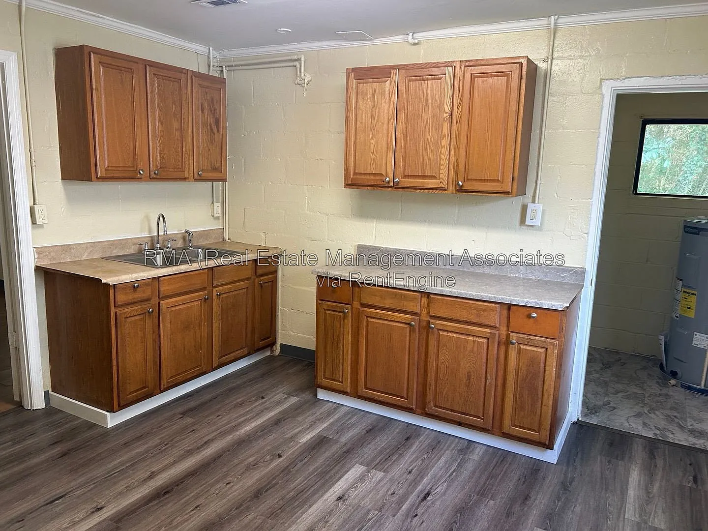 3 bed, 2.0 bath, 1200 sqft, $1,250 — Photo 2