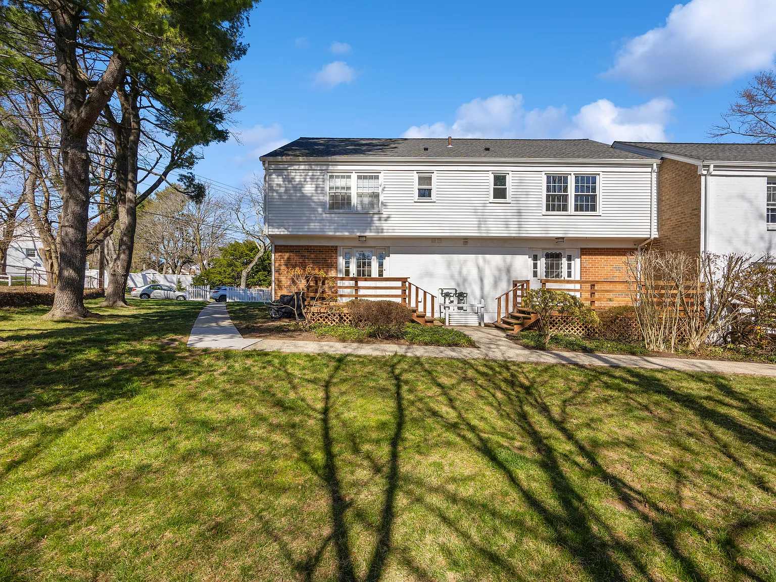 3 bed, 1293 sqft, $3,500 — Photo 3