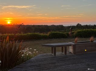 422 Elwha Bluff Rd, Pt Angeles, WA 98363