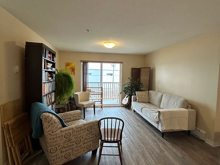 1021 Ross St — Photo 6