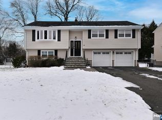 83 Cottage Pl, Westwood, NJ 07675